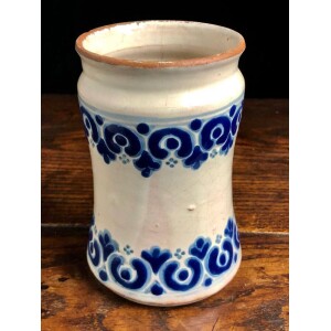 Antique Blue and white Telavera pot 18th century Side
