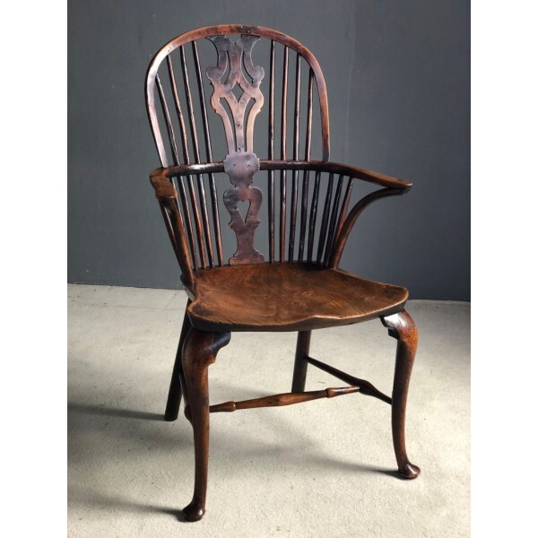 Cabriole Leg Yew Windsor Chair C1780 Front