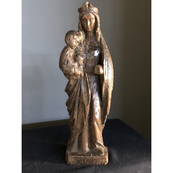 Woodcarving of Madonna and child c1500