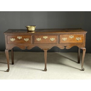 18c oak dresser base with good colour and well shaped legs