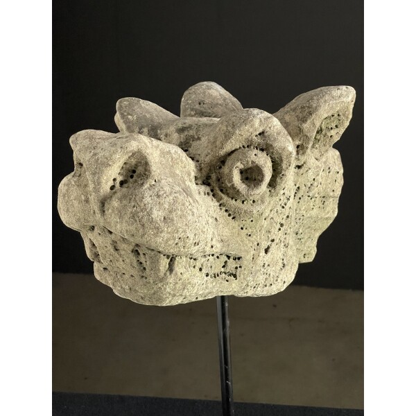 Very good grotesque limestone head 16c or earlier